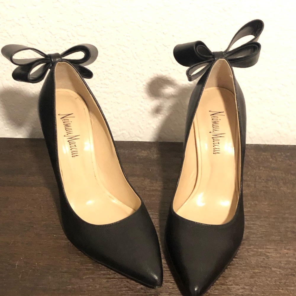 Neiman Marcus verity leather bow heels